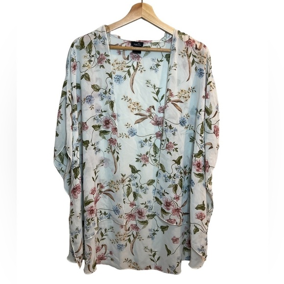 Rue21 Tops - Rue21 floral, kimono, light weight too Medium